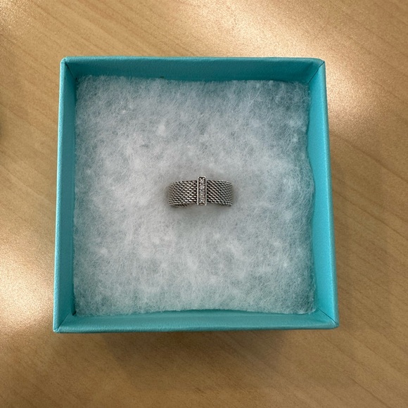 Tiffany Sommerset mesh ring with diamonds size 6 - Picture 2 of 3